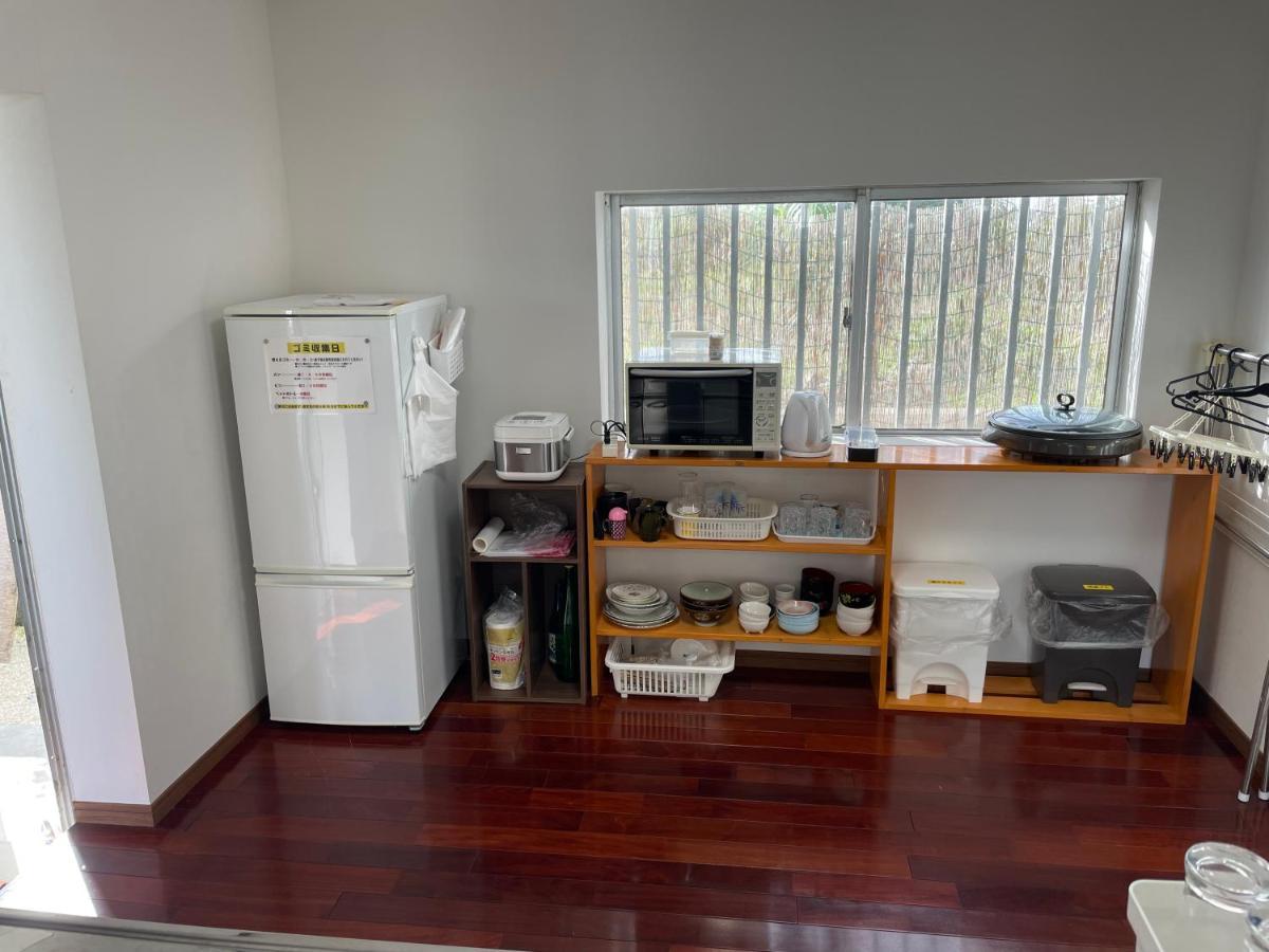 一棟貸しの宿 民宿せいじん家 Miyakojima  Exterior foto